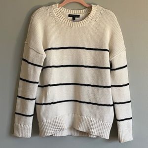 Cream and black striped Banana Republic chunky knit sweater Large